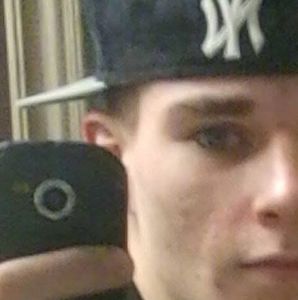 Meet your Posher, Dominic